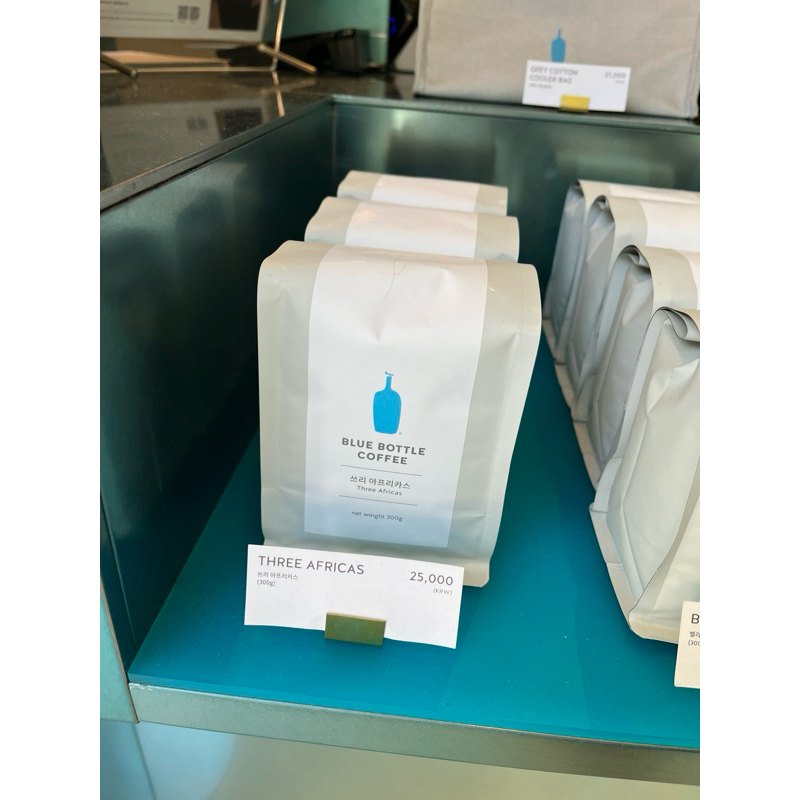 

Blue Bottle Coffee Three Africas
