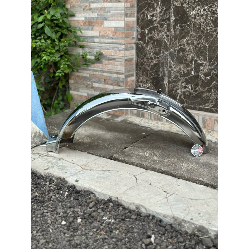 Slebor Belakang CB 125 Import