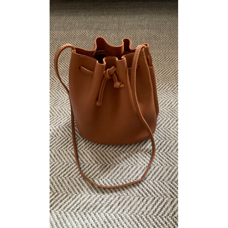Preloved Tas serut/Bucket Bag