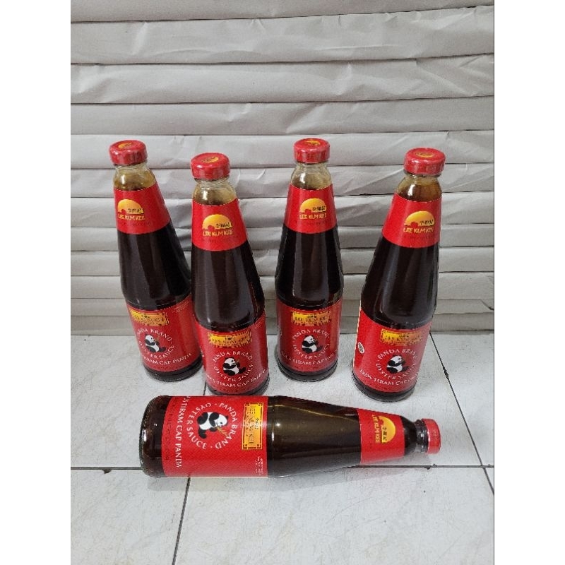 

lee kum kee panda brand oyster sauce / saus tiram cap panda 907gr (32 oz) HALAL