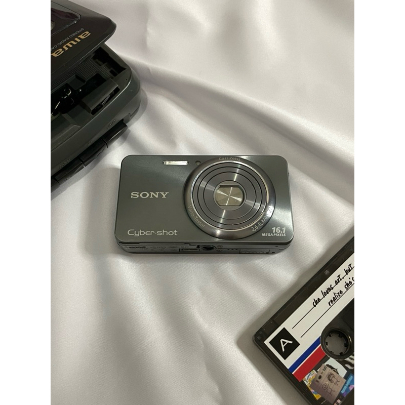 sony dsc w570 in glossy silver