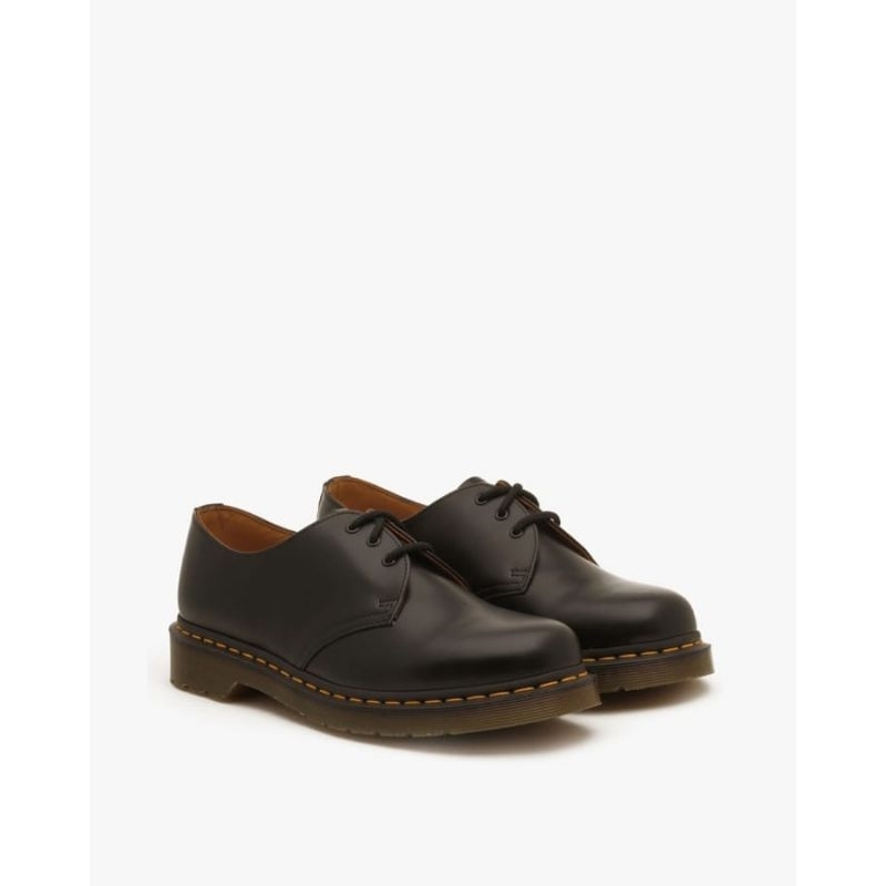 dr martens 1461 black smooth