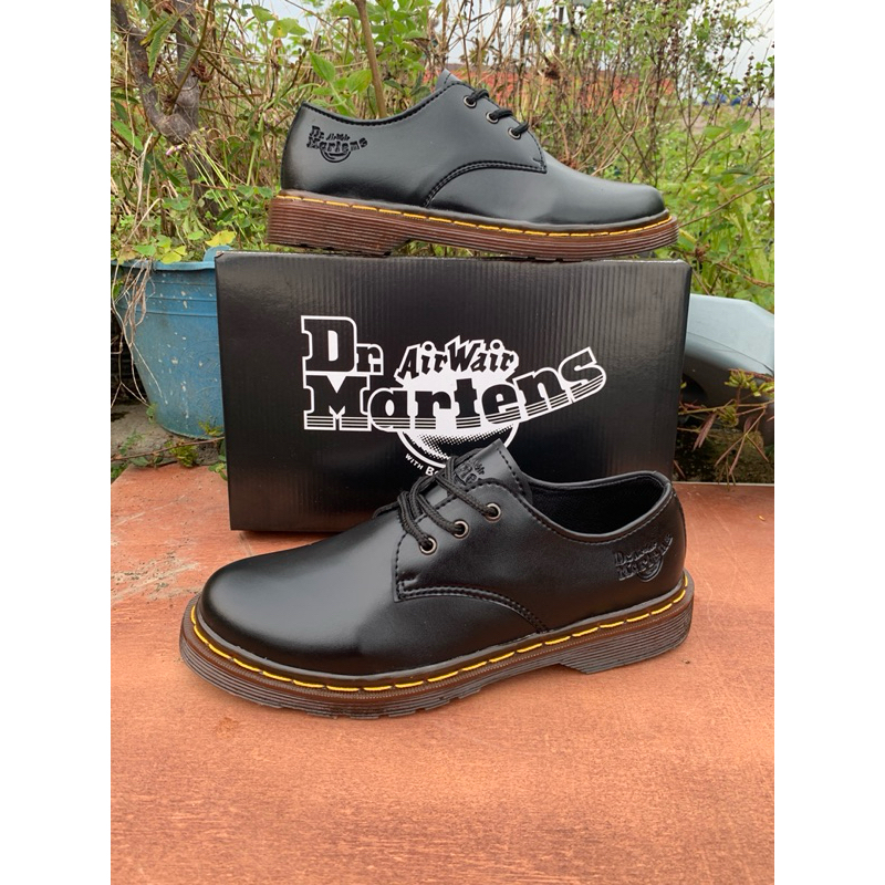 Sepatu Pria Docmart Sepatu Pria Terlaris Sepatu 3 hole Sepatu Dicmart Pendek