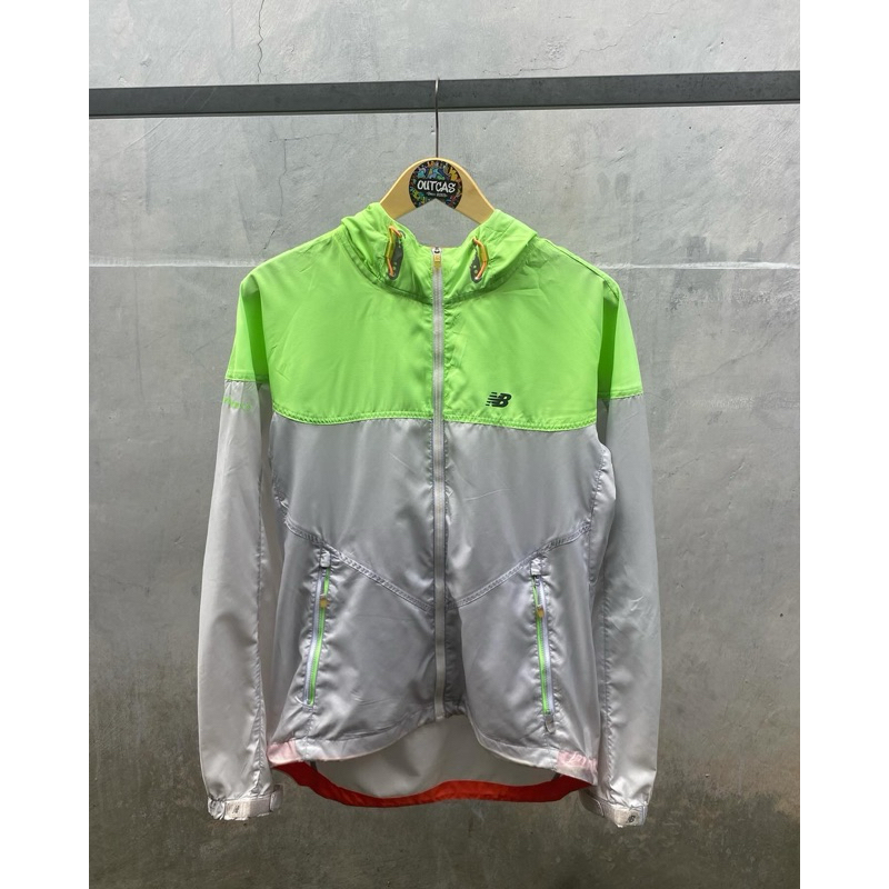 JAKET OUTDOOR RUNNING SECOND