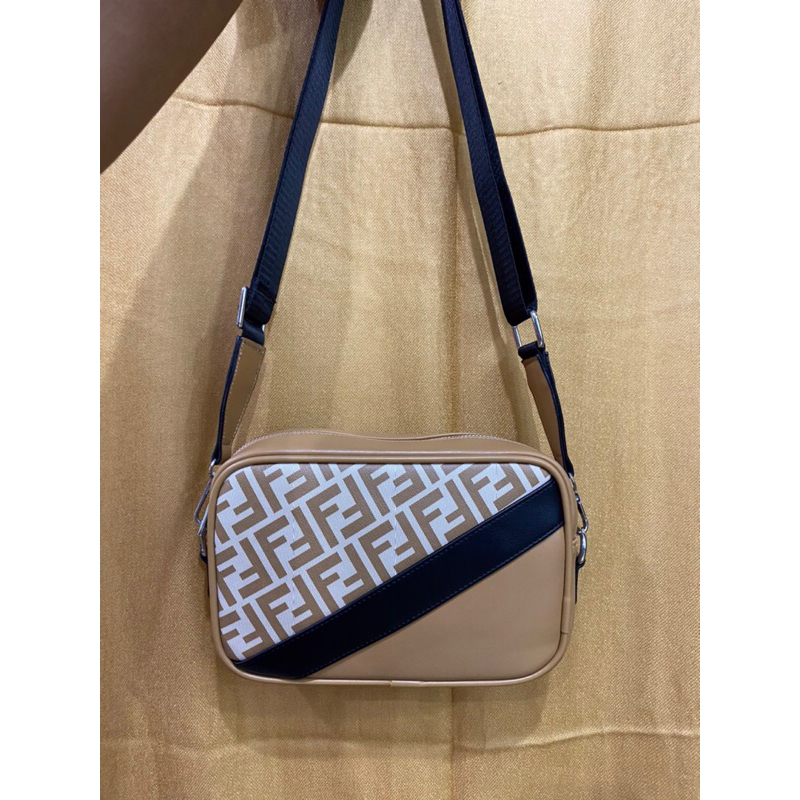 TAS SLING BAG FENDI UNISEX PRIA ATAU WANITA BISA PAKAI