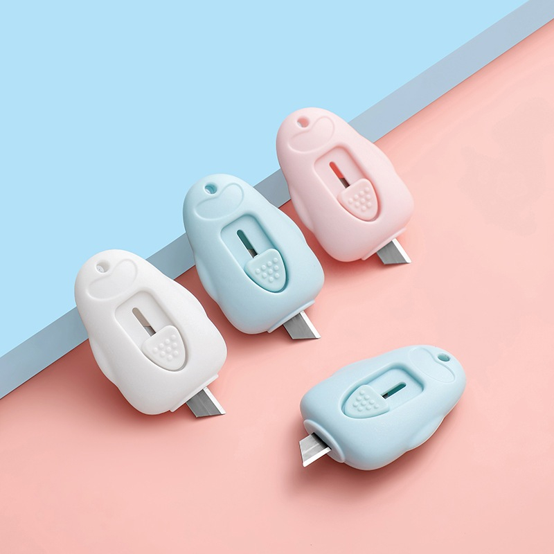 

INDOLAPAK (CUT03) Pisau Cutter Mini Portable Lucu Awan Unboxing Travelling Import/ Alat Pembuka Paket