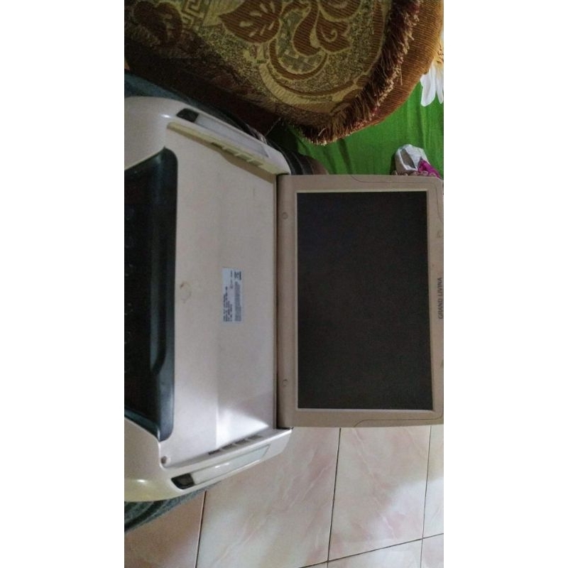 Roof Monitor Grand Livina