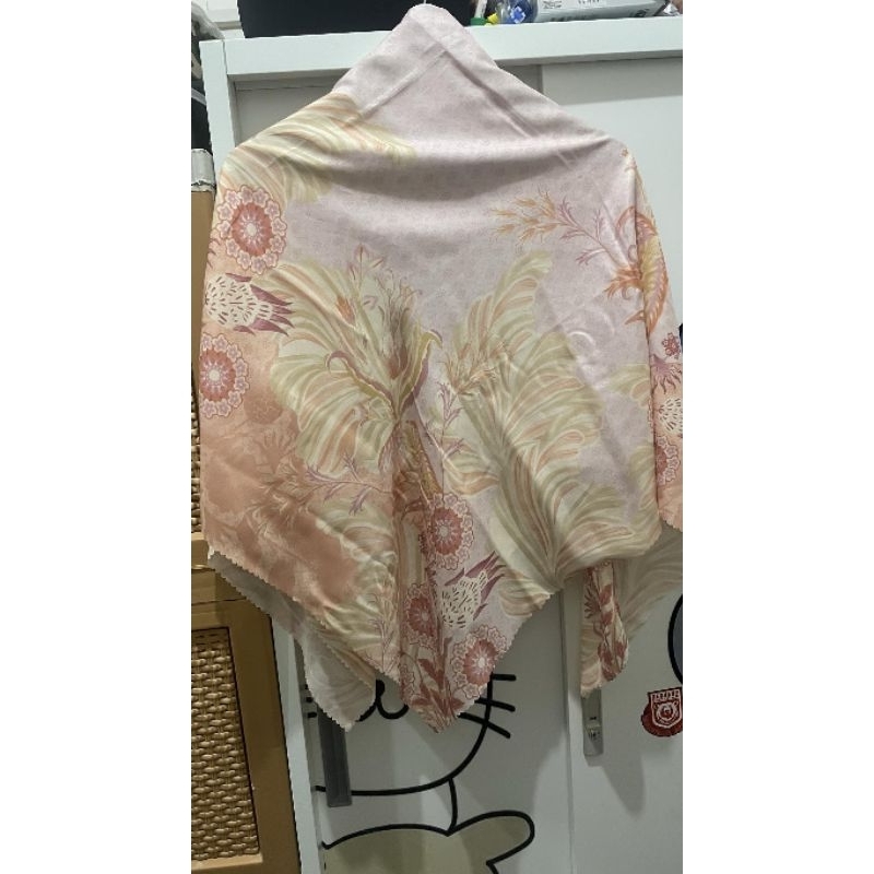 preloved pl wk hijab voal jilbab kerudung pashmina pasmina klmby wearng motif bunga monogram