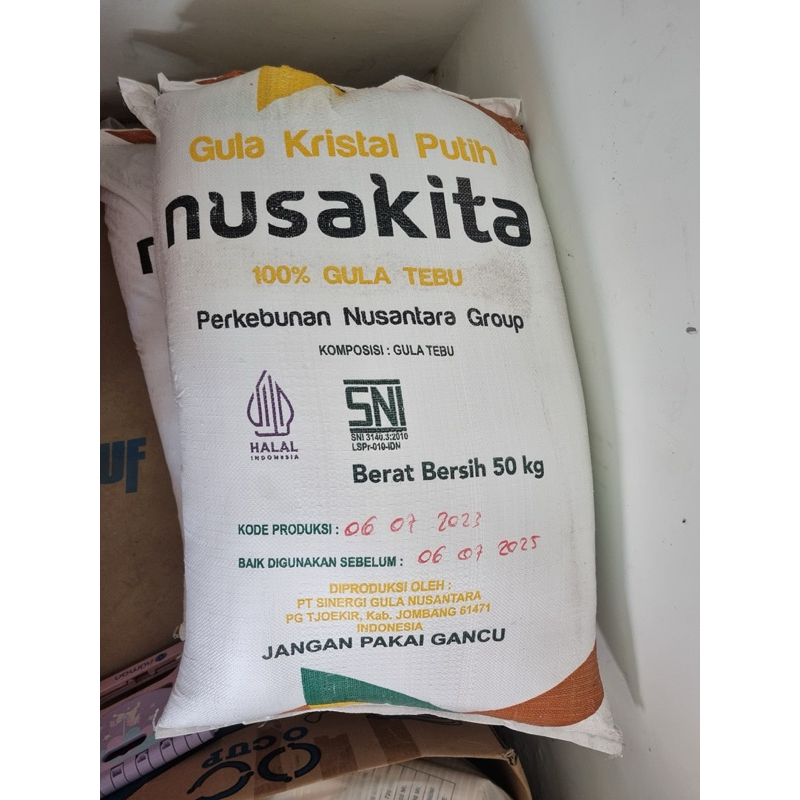 

Gula Pasir lokal kemasan putih 1kg