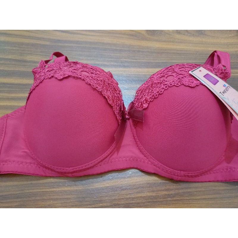bra merah renda busa bawah size 38.40