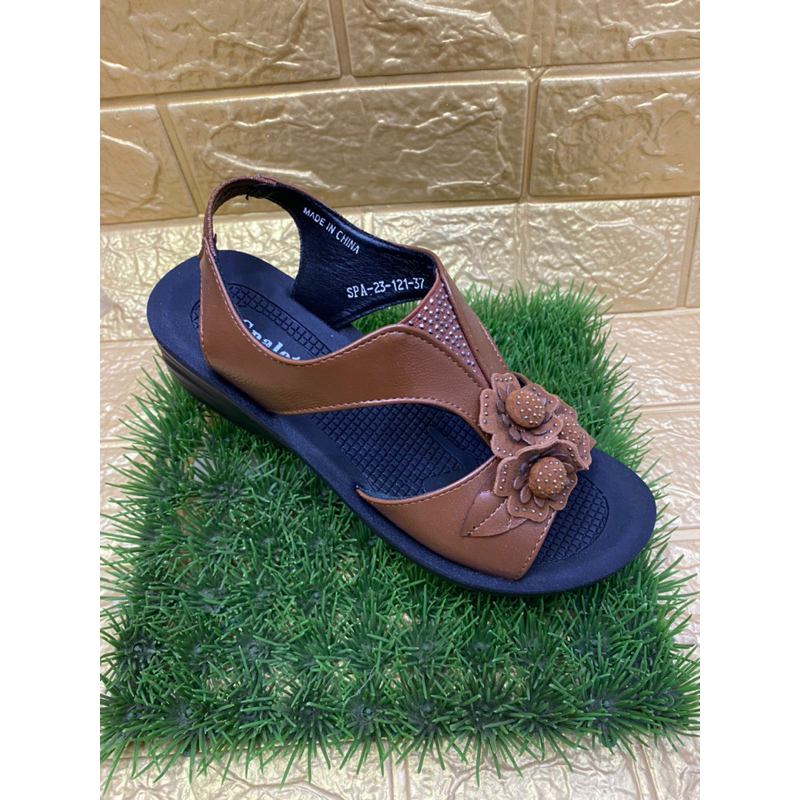 SEPATU SENDAL SPALETTI