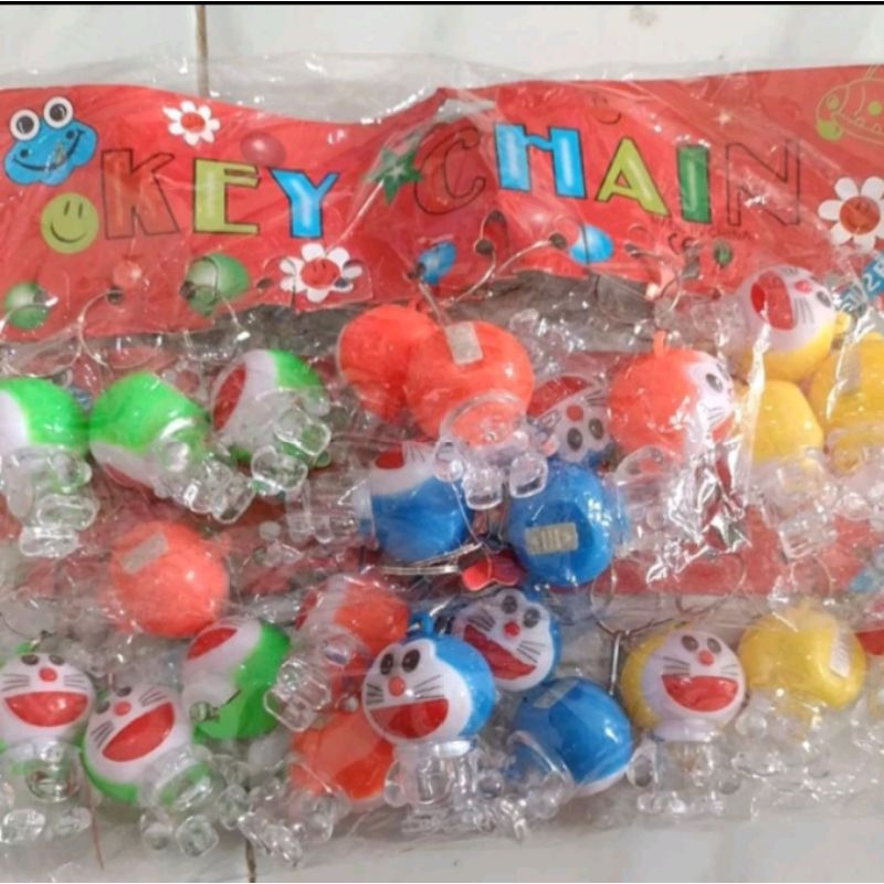 gantungan kunci doraemon led / gantungan kunci karakter led