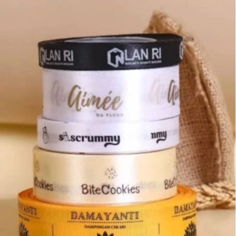 

label satin pita tali kado panjng 18 m warna costom