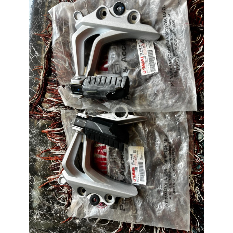 BRACKET SAYAP FOOTSTEP FUSTEP STEP BELAKANG JUPITER Z NEW 115 ROBOT ORIGINAL