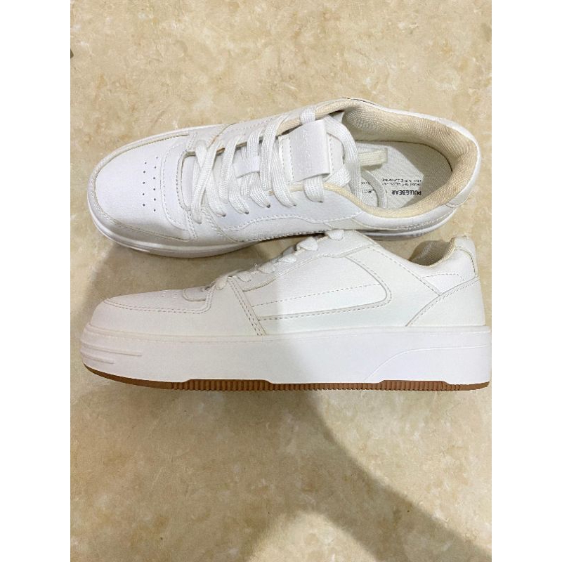 PRELOVED SEPATU PULL & BEAR