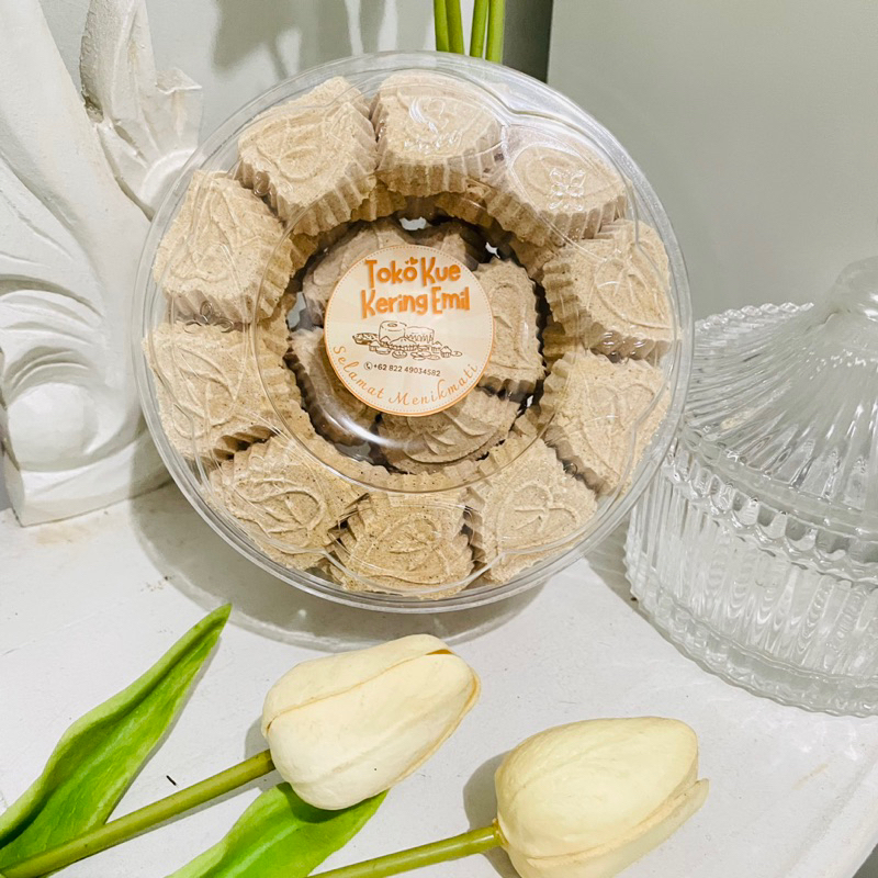 

KUE SATU KACANG HIJAU TOPLES ISI 49 PCS KHAS BANTEN