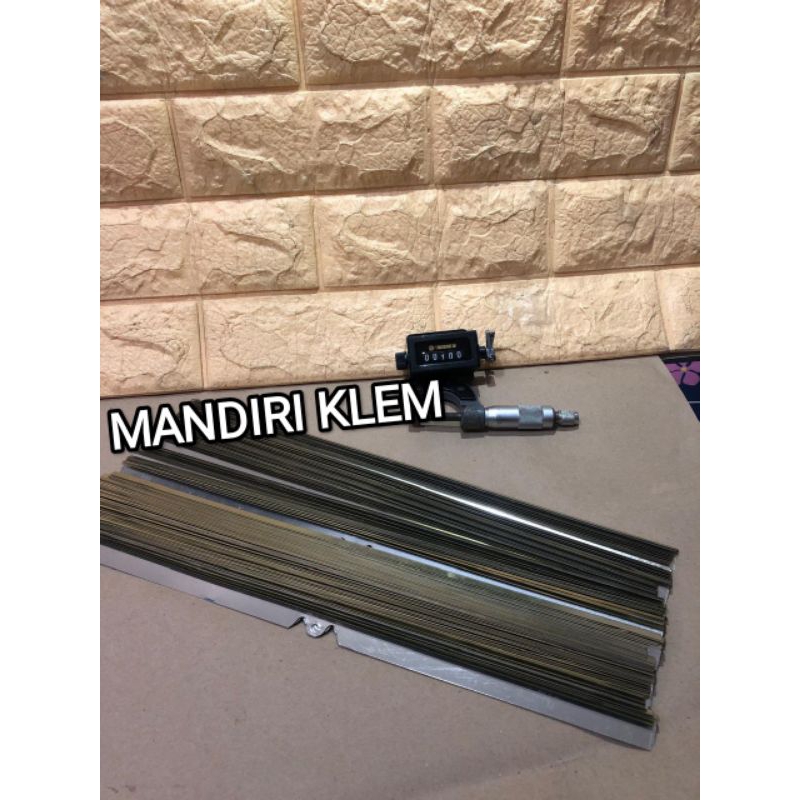 

klem kalender 36 cm / seng jepit kalemder