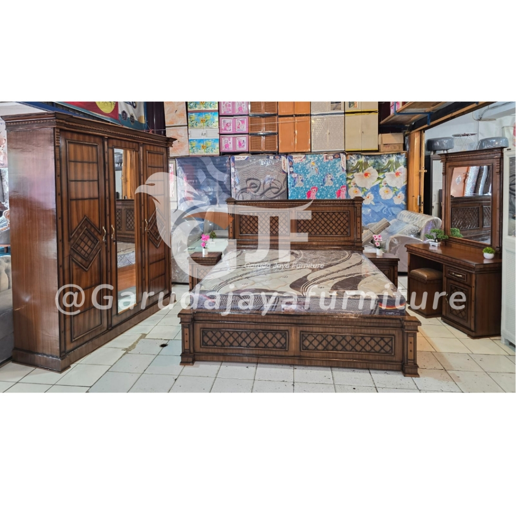 KAMAR SET KAYU /SET KAMAR LENGKAP LEMARI 3 PINTU KAYU/ MEJA RIAS KAYU /DIVAN DAN NAKAS KAYU/KAMAR SE