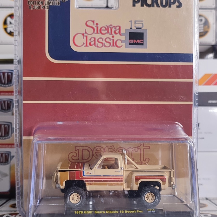 Diecast M2 Machines GMC 1976 Sierra Classic Desert Fox