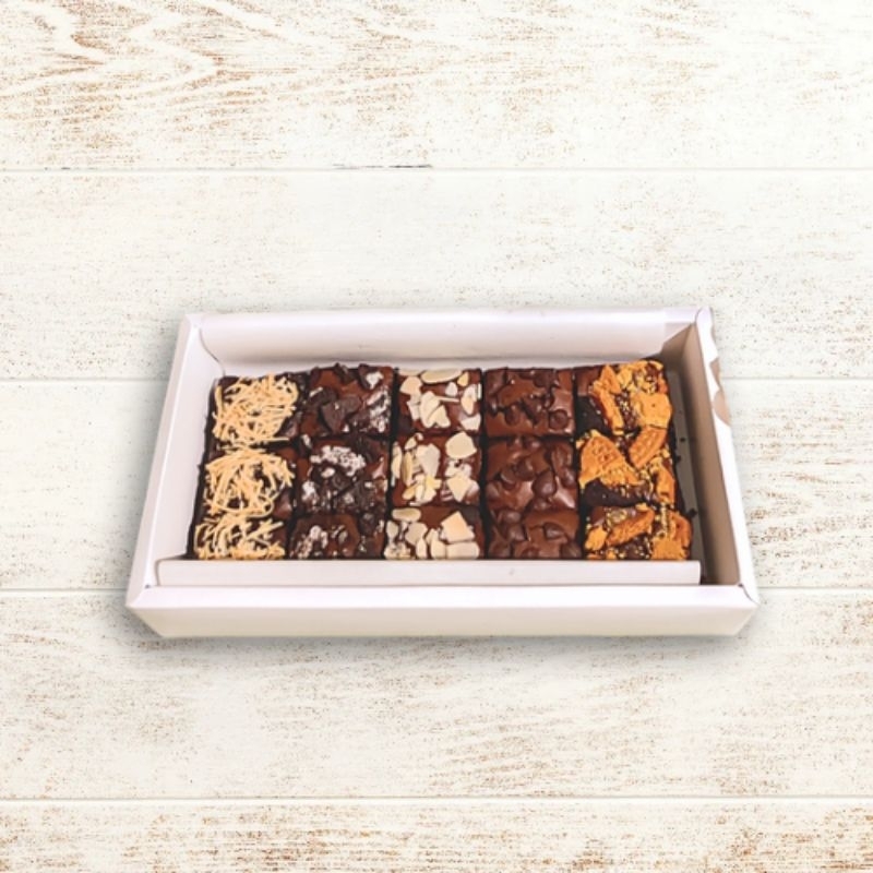 

Half Fudgy Brownies Xya Bakery - Size 10x20 cm