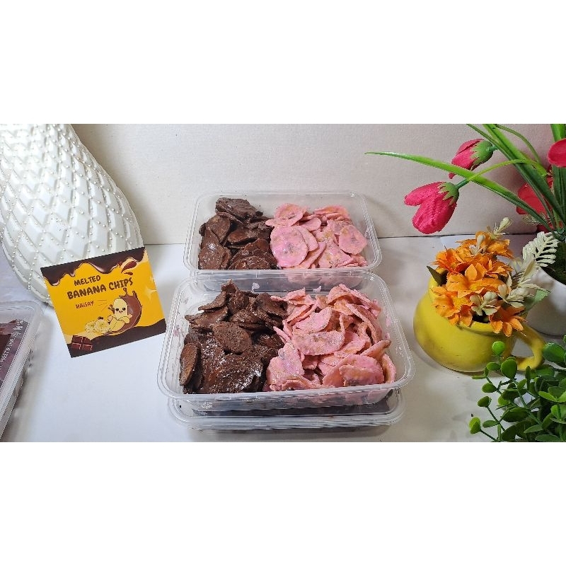 

Kripik Pisang Lumer Mix Coklat Strawberry 150 gr Thinwall 500 ml