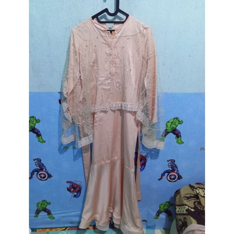 Preloved Dress Duyung Satin Modern