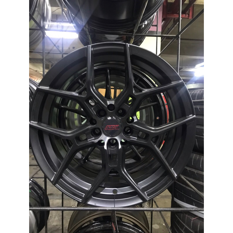 R17 SSW ORI THAILAND R17 x 7,5 PCD 5 x 114,3 WARNA HITAM DOFF AKAR