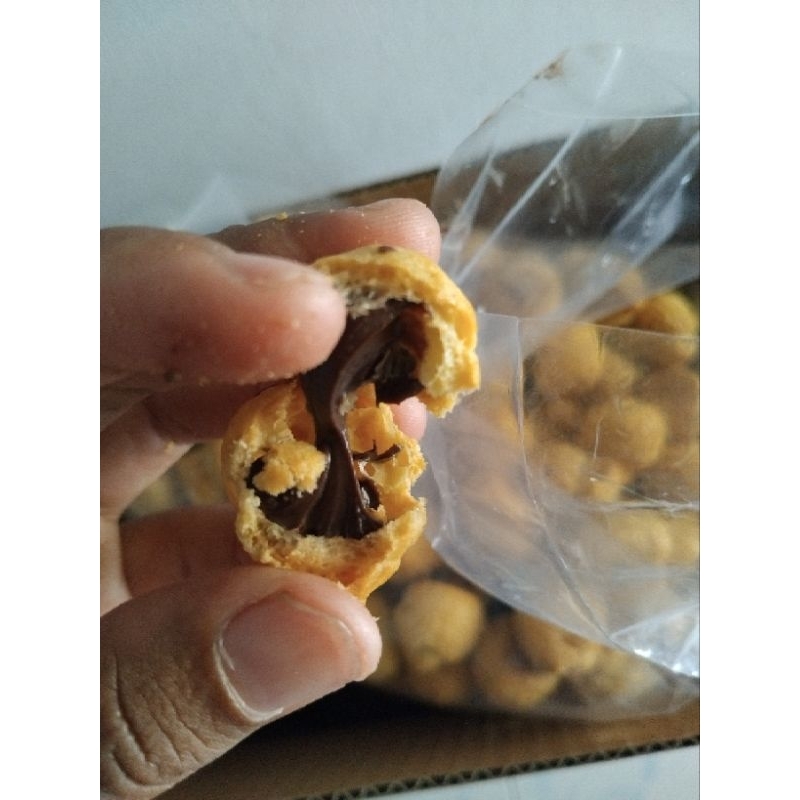 

soes coklat 250gr