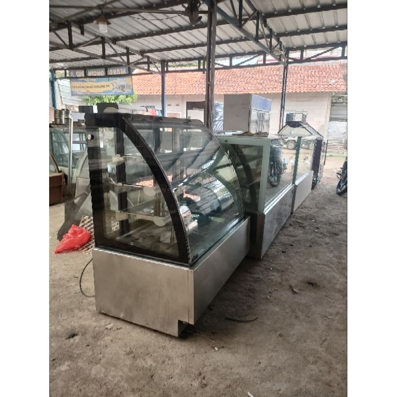 Second/Cake showcase 120Cm Merk  REFRIGORTAR