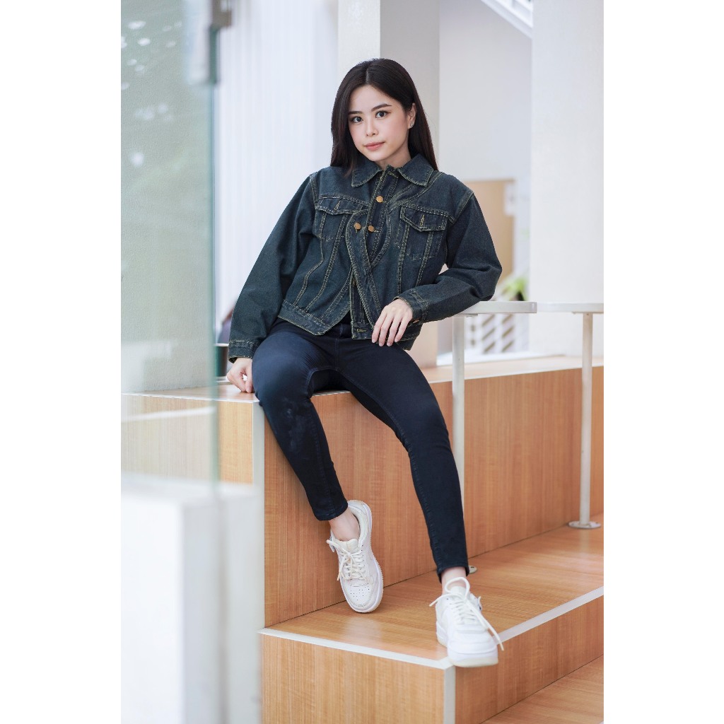 PAVINE - Xeola Asymmetric Denim Jacket - Jaket Denim Asimetris Wanita