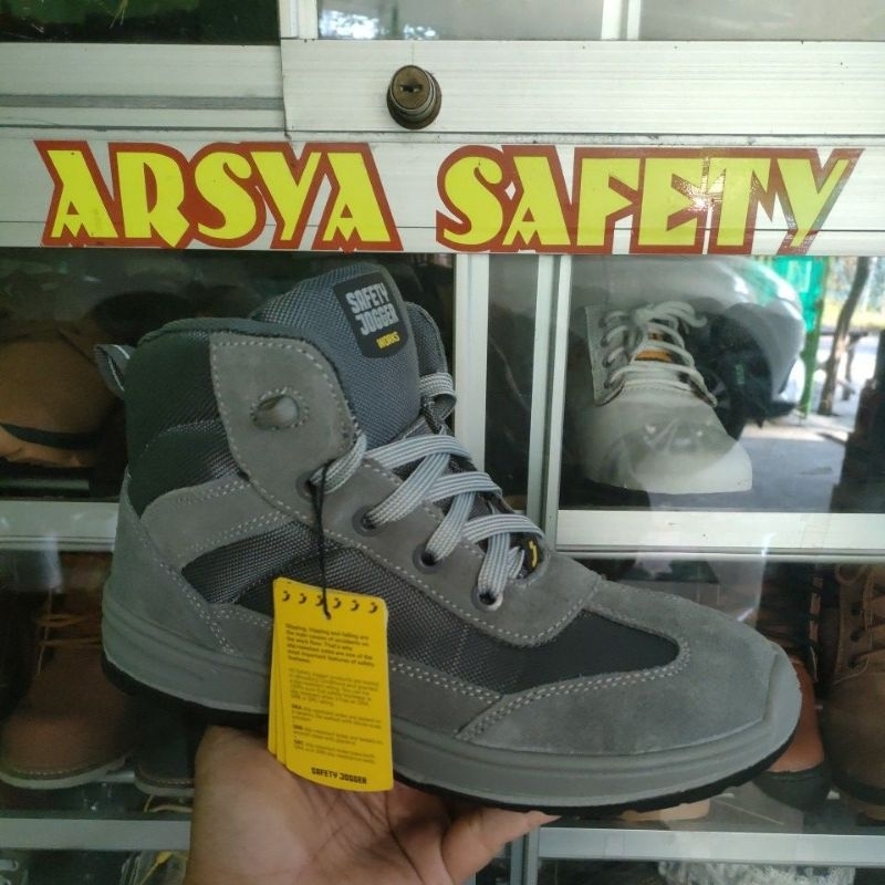 SEPATU SAFETY JOGGER BOTANIC