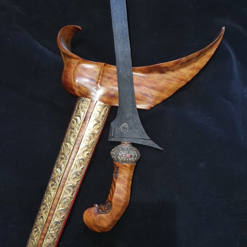 Keris Brojol Mojo Pamor Wingit Puser Bumi