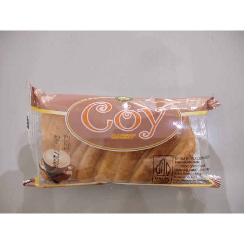 

COY BAKERY Strawberry-Coklet-Blubery