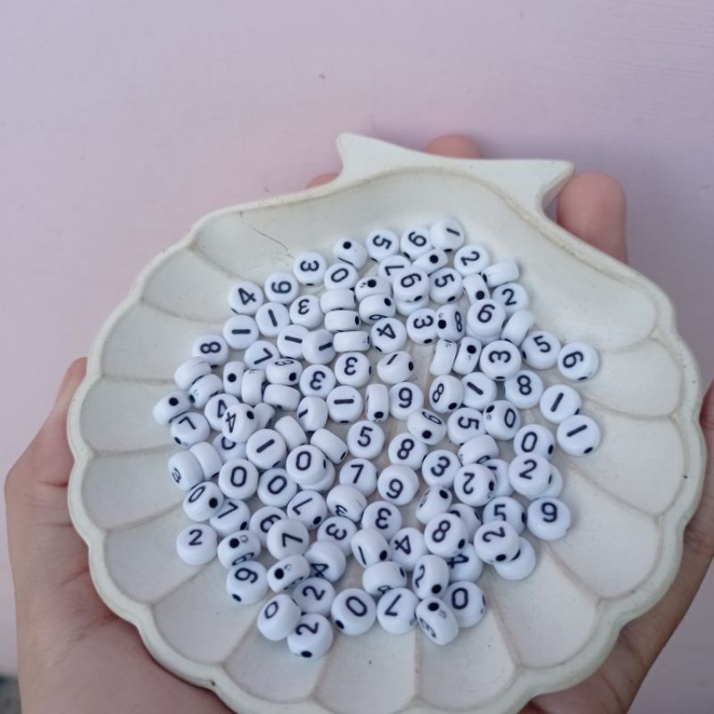 Manik Angka Bulat Pipih