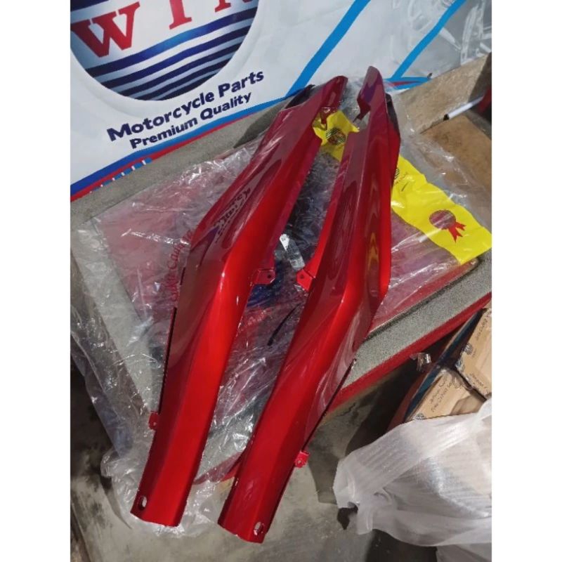 cover body jupiter z robot merah marooon/cover body kanan kiri jupiter z 2010/2012/2013/2014/win