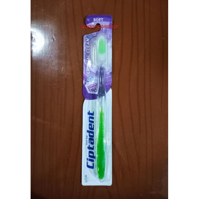 Ciptadent Crystal Clean Sikat Gigi