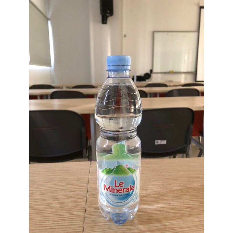 

LeMinerale AIR MINUM MURAH MERIAH 600ml