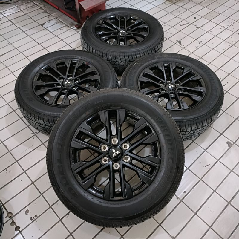 Velg Original Pajero Oxford Ring 18 pcd 6x139.7 + Ban Bridgestone 265/60 R18