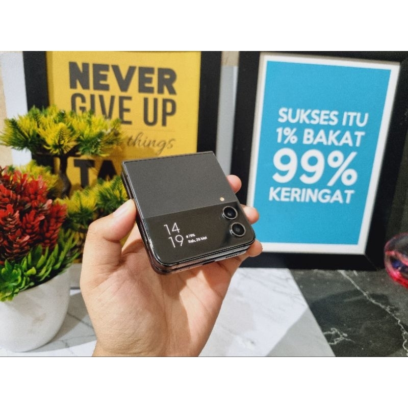 SAMSUNG Z FLIP 4 5G RAM 8/128GB RESMI SEIN