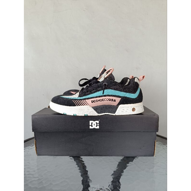 Sepatu DC Legacy 98 Slim