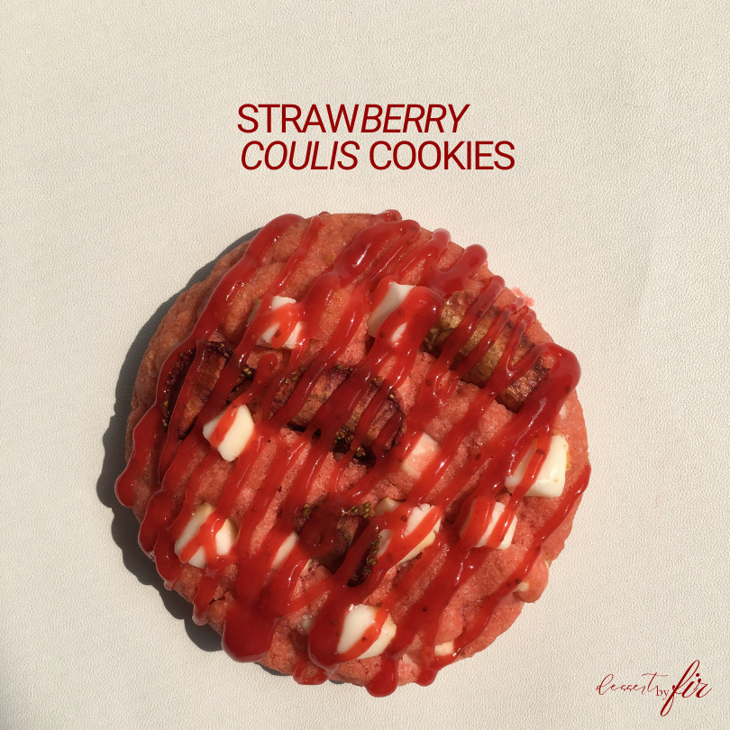 

Soft Cookies Strawberry Coulis