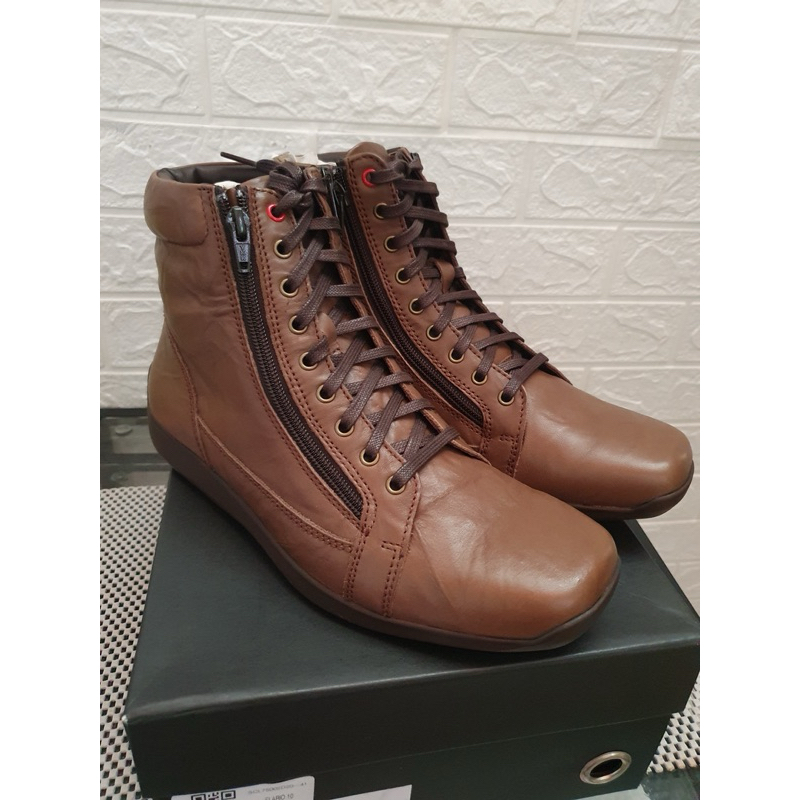 Sepatu Gino Mariani Elario 10 Size 41 BNIB