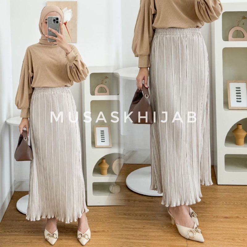 ROK PLISKET PAYUNG CENTI WAVY / ROK PAYUNG CENTI WAVY / KODE 036