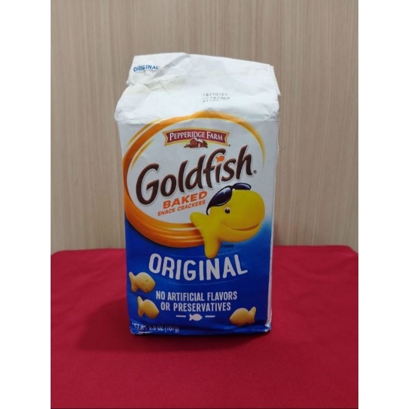 

bGF ff88 Goldfish Baked Snack crackers colors & crackers from U.S.A