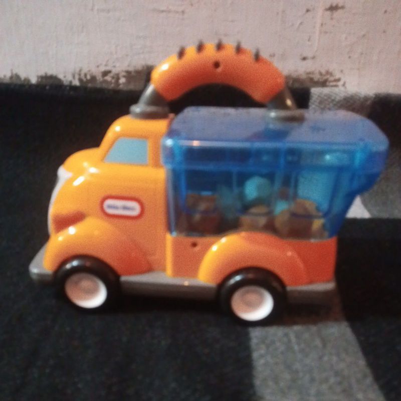 Little Tikes pop haulers