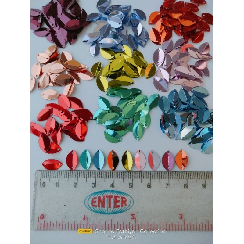 PAYET SEQUIN DAUN TEKUK 7x12