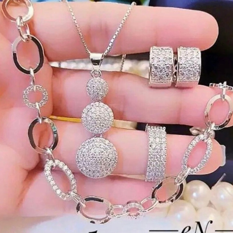 Perhiasan emas 1 set simple model baru mewah elegan aksesoris perempan