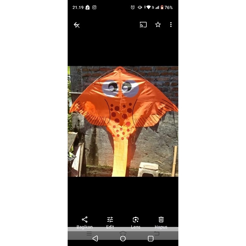 layangan hias ikan pari