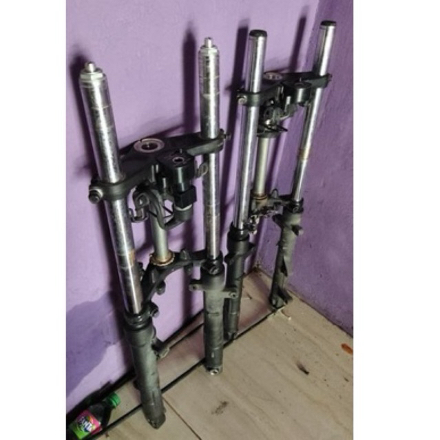 shock depan cbr150r facelift