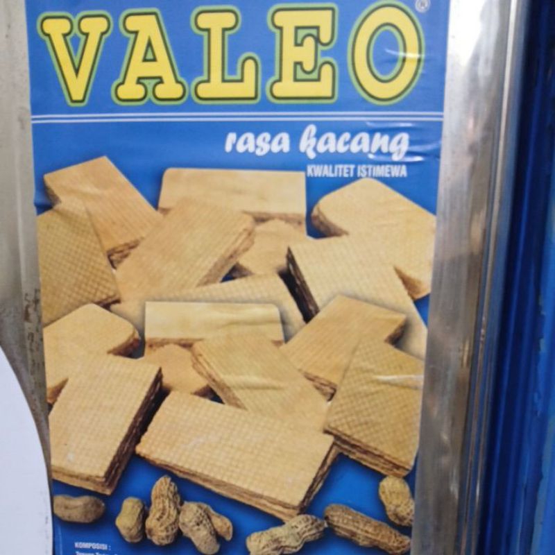 

Wafer kacang Valeo 250 gr snack kiloan
